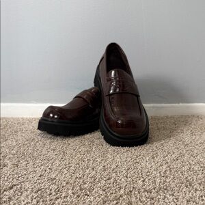 Elegant Brown Loafers for Women